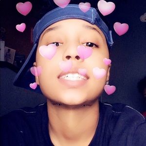 Meet your Posher, Deandra